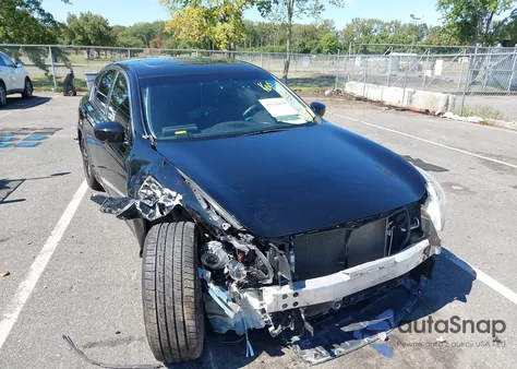 2013 Infiniti G37X из США, поврежденный, VIN JN1CV6ARXDM770593